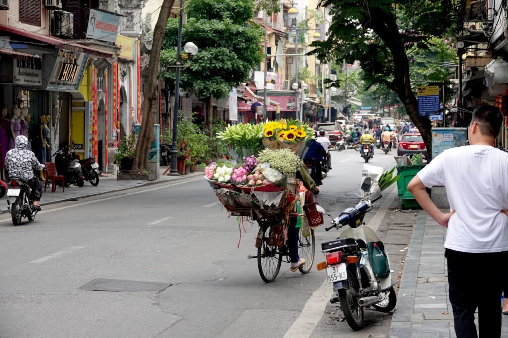 Straßenverkehr in Hanoi