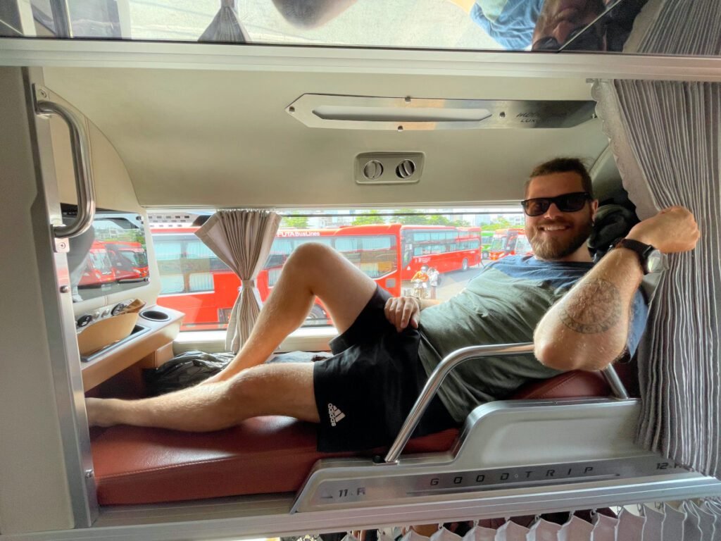 Normaler Sleeperbus in Vietnam