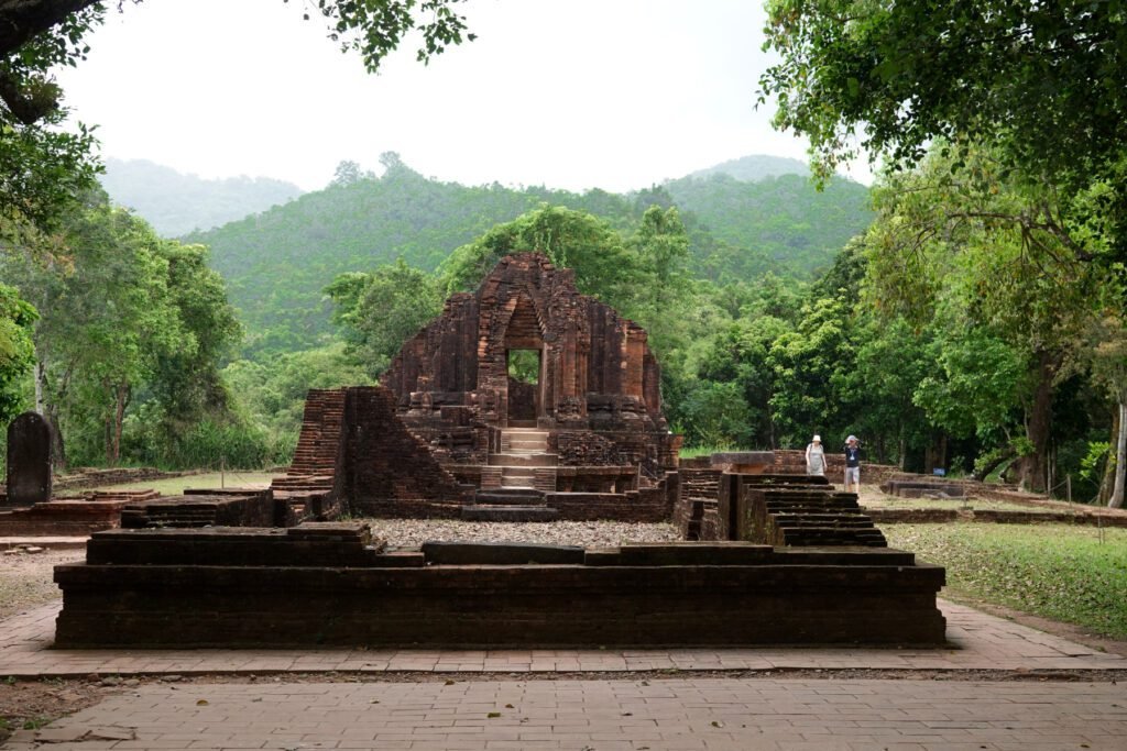Leider wurden viele Gebäude während des Vietnamkrieges zerstört