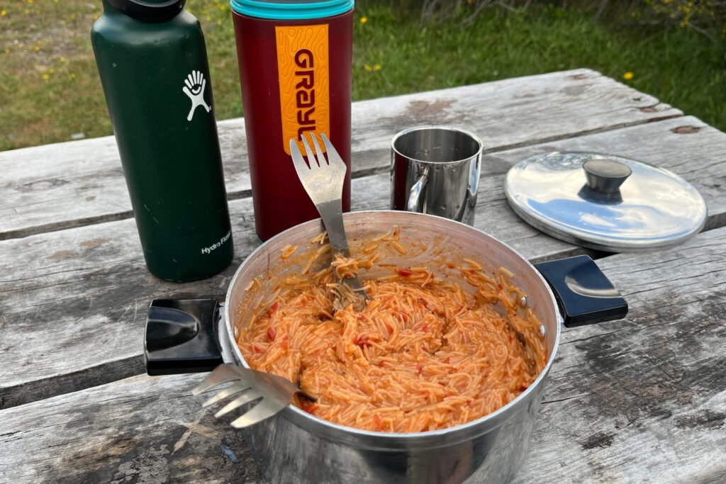 Nudeln mit Tomatensuppe