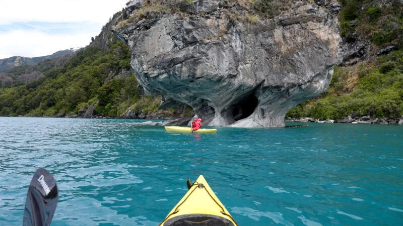 Kajaktour zu den Marble Caves