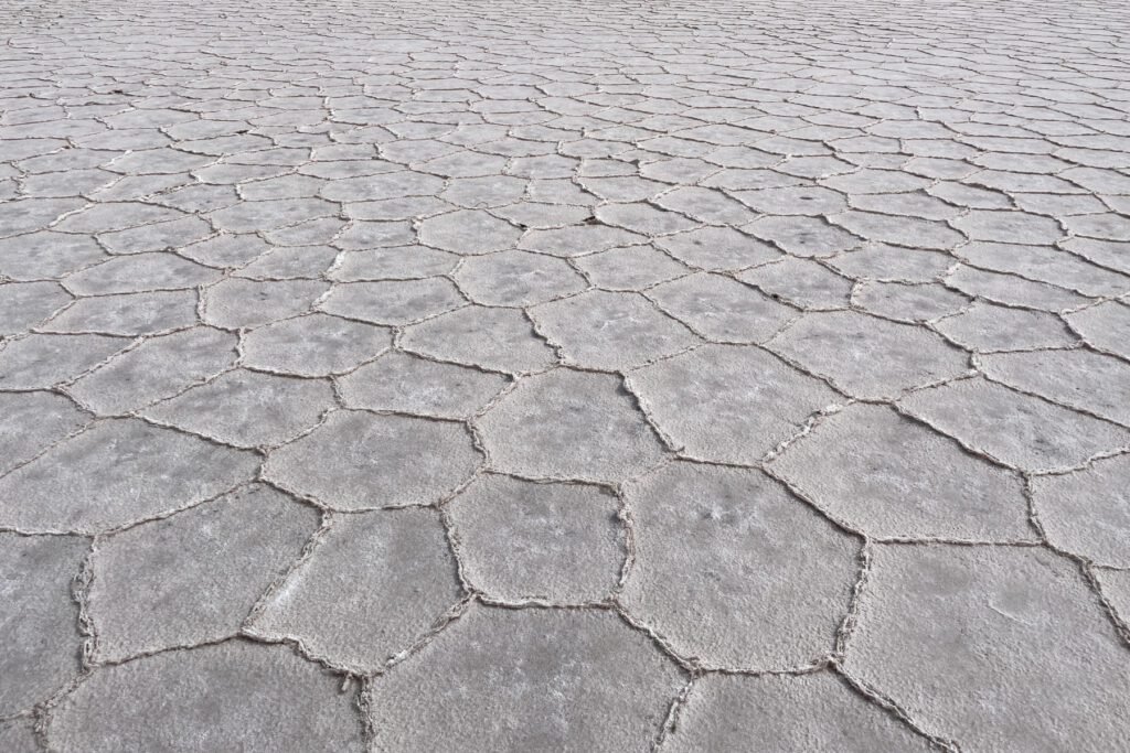 Polygonales Muster der Salzpfanne