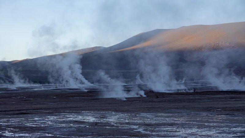 Beim Sonnenaufgang sind die Geysire am aktivsten