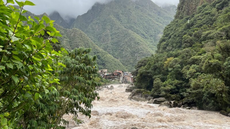 Der reißende Fluss bei Aguas Calientes