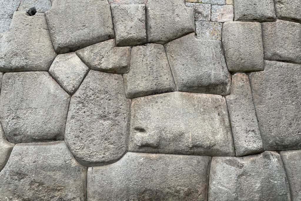 Das beeindruckende Mauerwerk der Inka