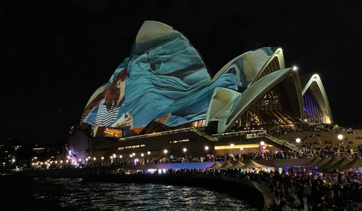 Eine Animationsdarstellung auf dem Opern Haus