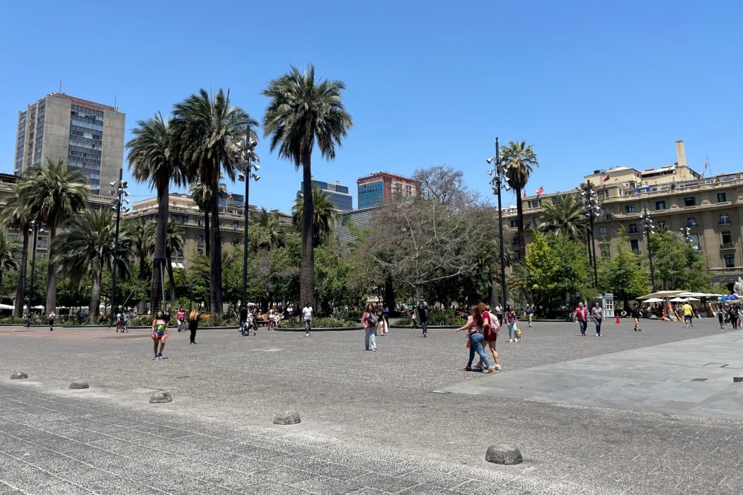 Großer Platz in Santiago